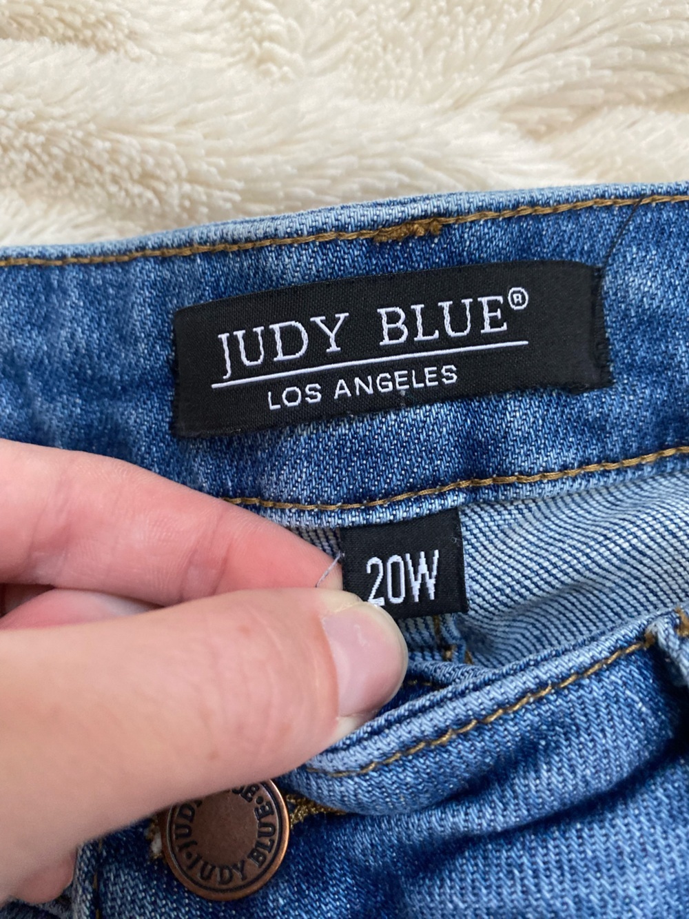Judy Blue Boyfriend Fit distressed denim jeans medium wash Sz 20W - Picture 8 of 8